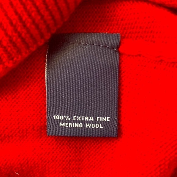 NWOT Men’s Hart Schaffner Marx Extra Fine Merino Wool Long Sleeve Red Sweater - Picture 7 of 8